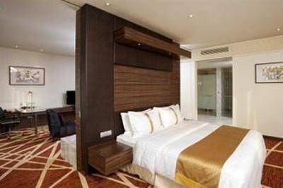 фото отеля Holiday Inn Nanyang