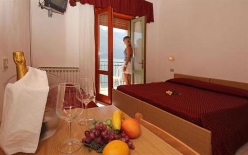 фото отеля Hotel Augusta Garni