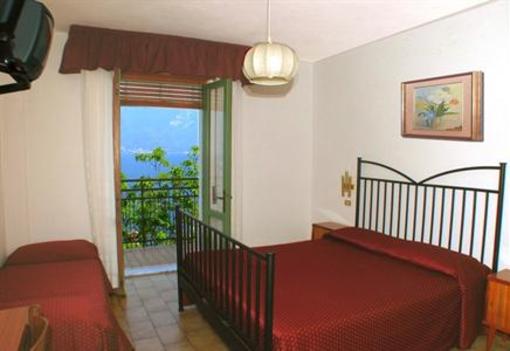 фото отеля Hotel Augusta Garni
