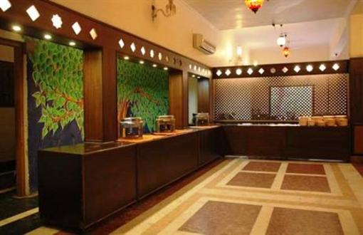 фото отеля Hotel Pratap Palace