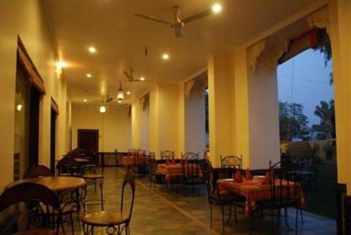 фото отеля Hotel Pratap Palace