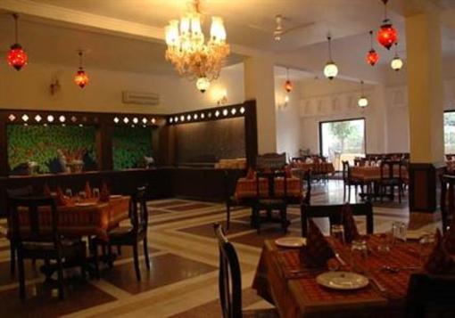 фото отеля Hotel Pratap Palace