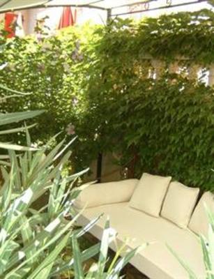 фото отеля Hotel Les Orangers Hyeres