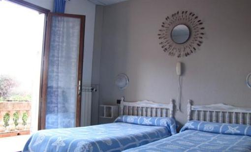 фото отеля Hotel Les Orangers Hyeres