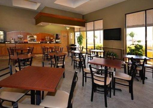 фото отеля Clarion Inn Indio