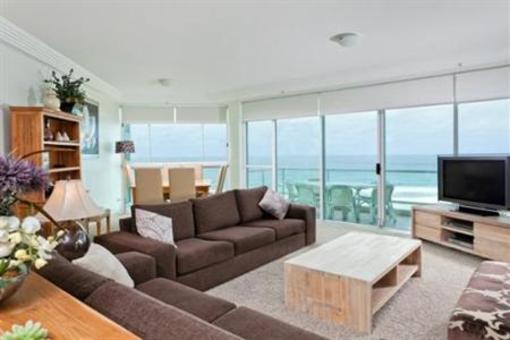 фото отеля Mint Broadbeach - Carmel by the Sea