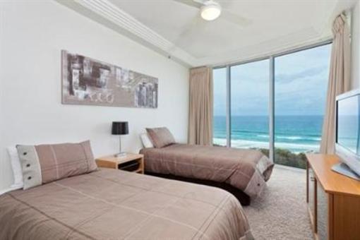 фото отеля Mint Broadbeach - Carmel by the Sea