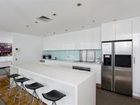 фото отеля Mint Broadbeach - Carmel by the Sea