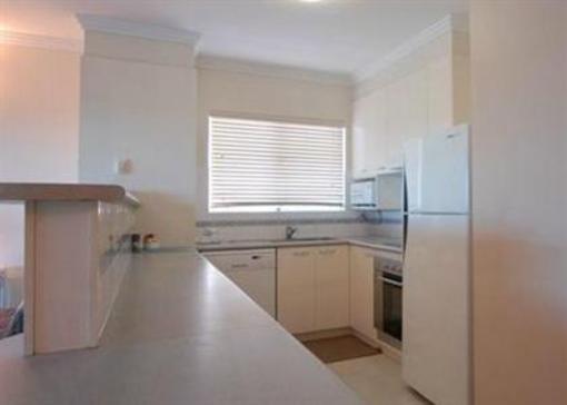 фото отеля Coral Sea Vista Apartments Airlie Beach