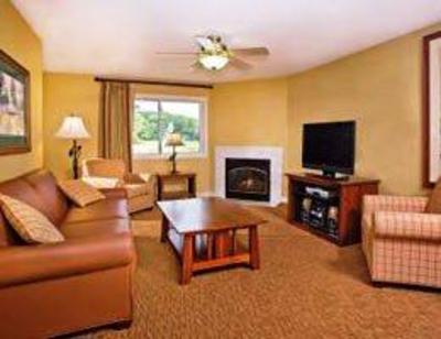фото отеля Tamarack & Mirror Lake, a Festiva Resort