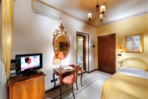фото отеля Hotel Miramare Lignano Sabbiadoro