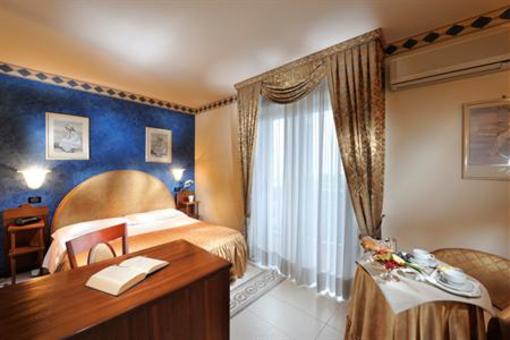 фото отеля Hotel Miramare Lignano Sabbiadoro