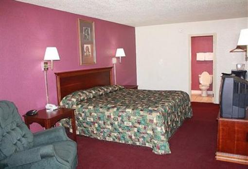фото отеля Travelers Inn Elizabeth City