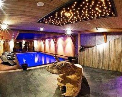 фото отеля Logis Le Rocher Blanc Hotel Albaret-Sainte-Marie