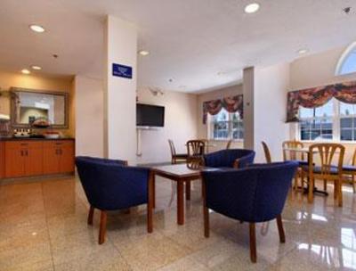 фото отеля Microtel Inn & Suites Richmond Airport