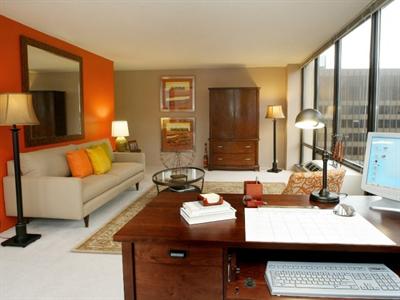 фото отеля Columbus Plaza Apartments Chicago