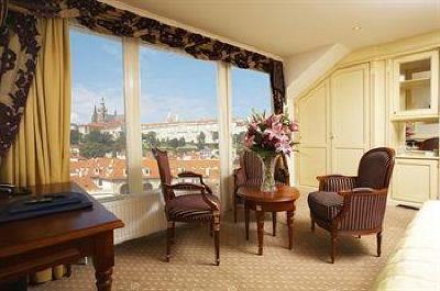 фото отеля Best Western Premier Hotel Royal Palace Prague