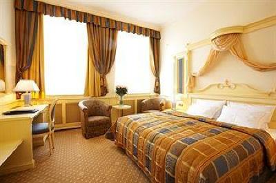 фото отеля Best Western Premier Hotel Royal Palace Prague