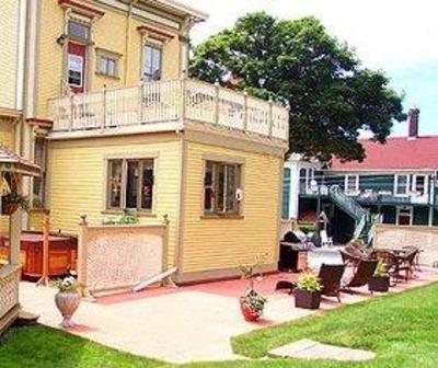 фото отеля Guest Lovitt House B&B