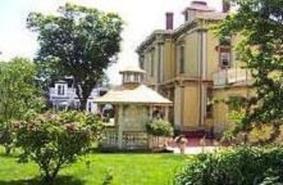 фото отеля Guest Lovitt House B&B