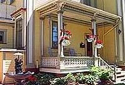 фото отеля Guest Lovitt House B&B