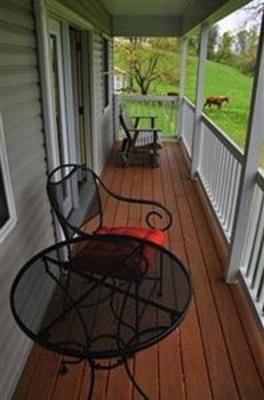фото отеля Garden Gate Get-A-Way Bed & Breakfast
