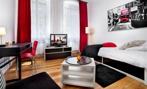 фото отеля Pomaranczarnia Hostel Apartamenty