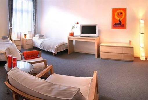 фото отеля Pomaranczarnia Hostel Apartamenty