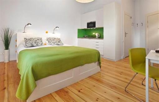 фото отеля Pomaranczarnia Hostel Apartamenty