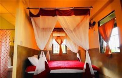 фото отеля Suratsa Guest House