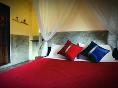 фото отеля Suratsa Guest House