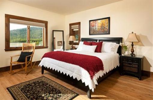 фото отеля Cabin Creek Landing Bed & Breakfast