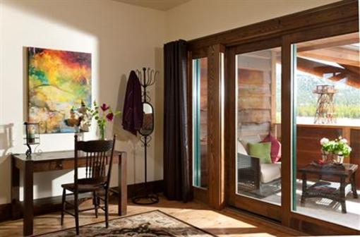 фото отеля Cabin Creek Landing Bed & Breakfast