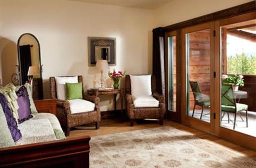 фото отеля Cabin Creek Landing Bed & Breakfast