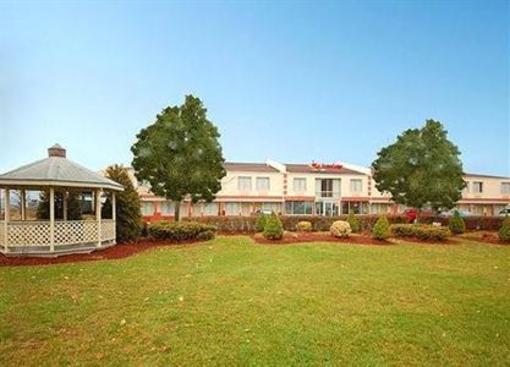 фото отеля Econo Lodge Elmira