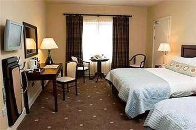 фото отеля Kenmare Bay Holiday Lodges