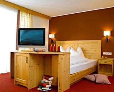фото отеля Dolomit Family Resort Garberhof