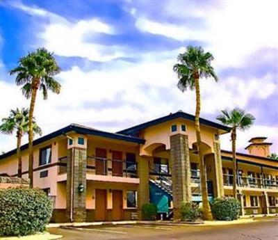 фото отеля BEST WESTERN Superstition Springs Inn