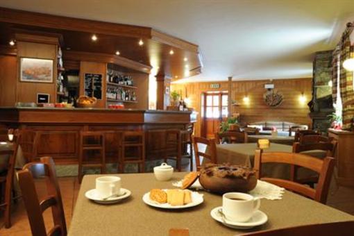 фото отеля Petit Tournalin Hotel Ayas