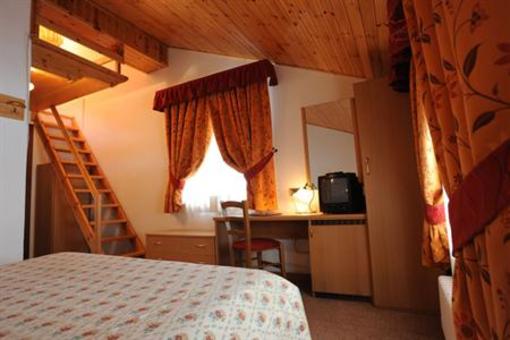фото отеля Petit Tournalin Hotel Ayas