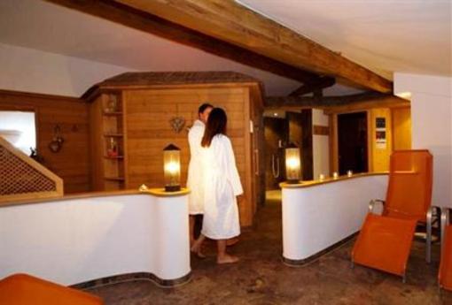 фото отеля Gasthof-Hotel Zur Post Samerberg