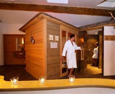 фото отеля Gasthof-Hotel Zur Post Samerberg