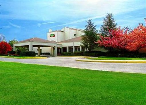 фото отеля Courtyard by Marriott Mt. Laurel