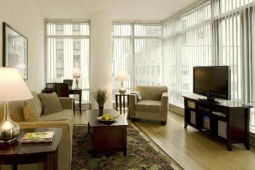 фото отеля Oakwood Apartments At The Centria New York City