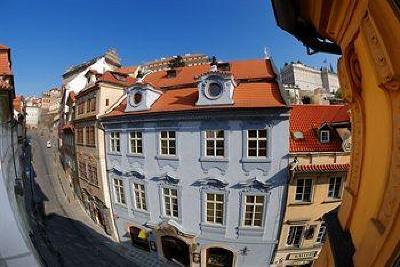 фото отеля Jerome U Zlate Podkovy Apparthouse Hotel Prague