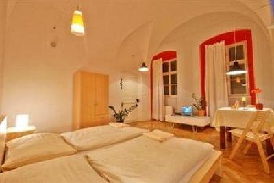фото отеля Jerome U Zlate Podkovy Apparthouse Hotel Prague