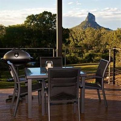 фото отеля Glass on Glasshouse Cottages Caloundra