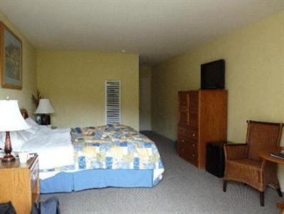 фото отеля Creekside Inn Cambria