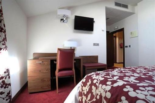 фото отеля Hotel Leonor Centro Soria