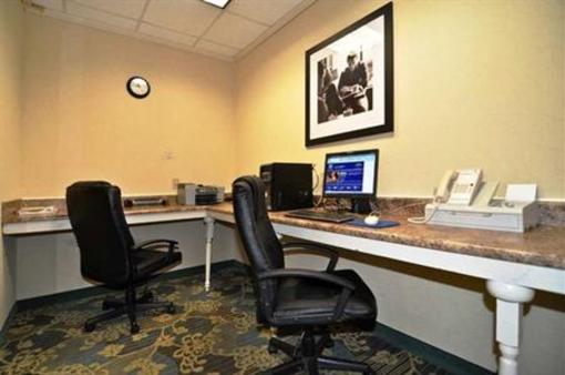 фото отеля Hampton Inn Greenville (Alabama)